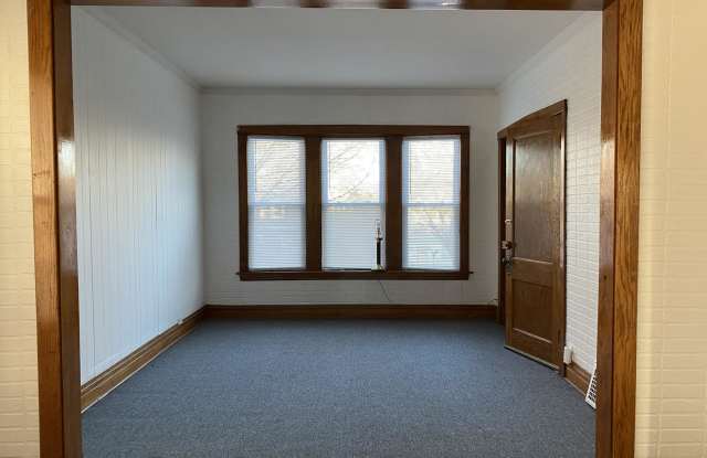 4742 North Linder Avenue Gallery 4