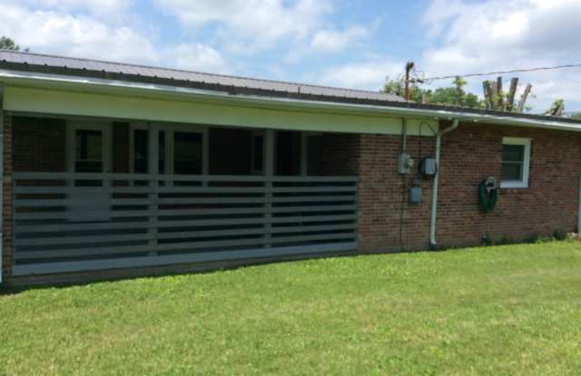 203 Sunset Drive Gallery 2