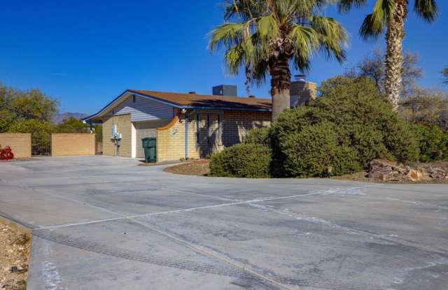 3 Bedroom 2 Bathroom - 10673 East Camino Quince, Tucson, AZ 85748 3 Bedroom 2 Bathroom - 10673 East Camino Quince, Tucson, AZ 85748