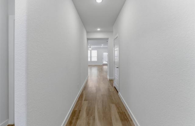 305 Evans Drive Gallery 4