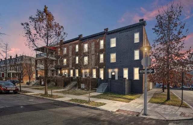 2301 Whittier Avenue - 2 photos photos