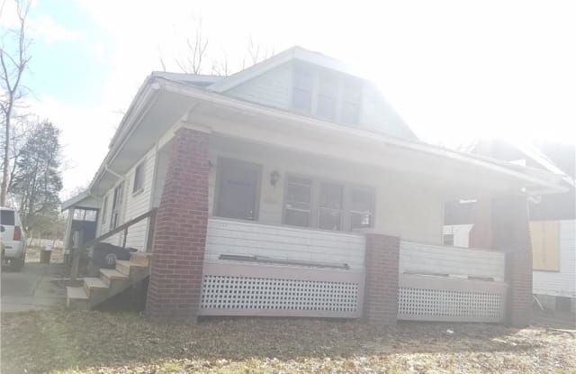 435 Parkcliffe Ave - 435 Parkcliff Avenue, Youngstown, OH 44511