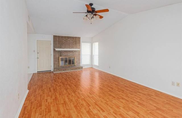 1449 Larchmont Drive Gallery 2