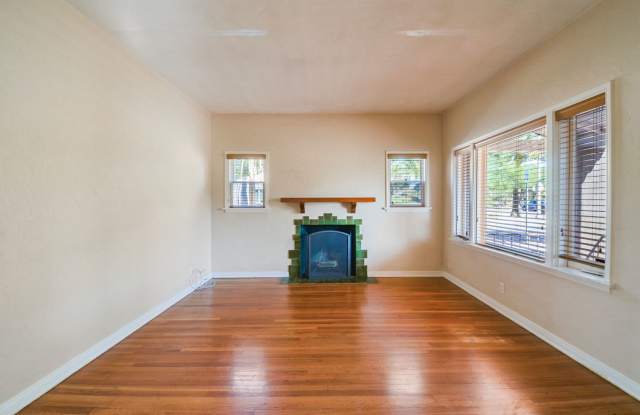 Sam Hughes Bungalow Gallery 3