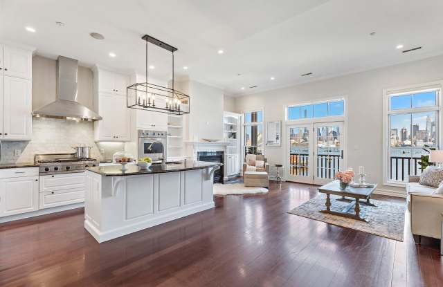 23 REGENCY PL - 23 Regency Place, Hudson County, NJ 07086