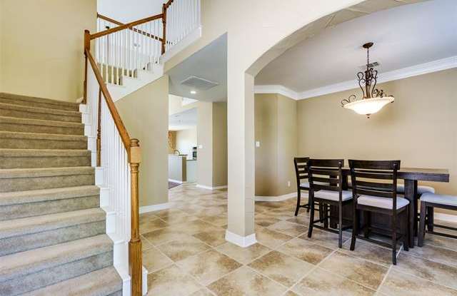 1801 Hackett Creek Drive Gallery 3