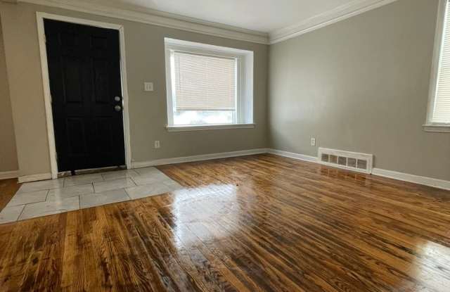 Beautiful 4 Bedroom Bungalow- Just $1300 a month photos photos