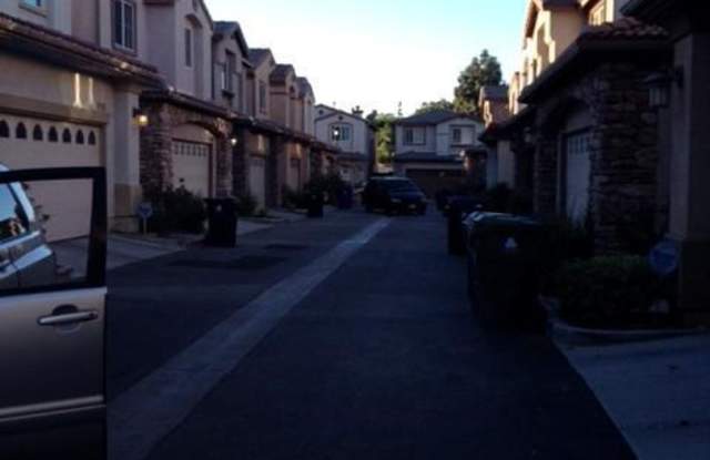 Luxurious 5-Bedroom, 3-Bath Oasis in Prime North Hills! photos photos