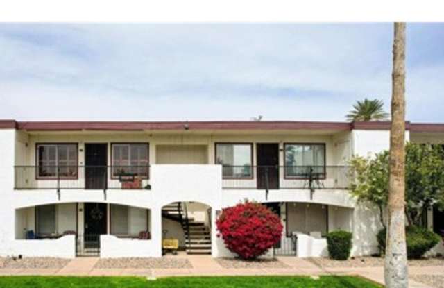 3 Bedrooms | 2 Bathrooms | Washer  Dryer Included - OLD TOWN LITCHFIELD PARK photos photos