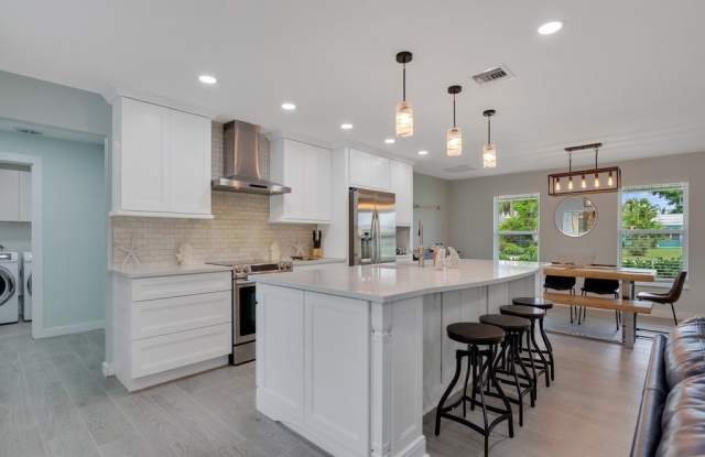 606 Conn Way photos photos