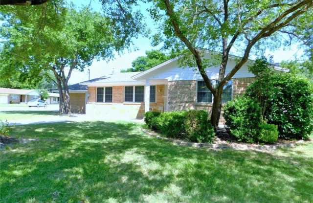 3410 Heather Lane - 3410 Heather Lane, Denton, TX 76209