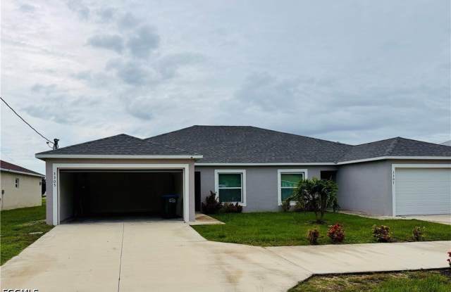 3301 SW 15th Place Gallery 1