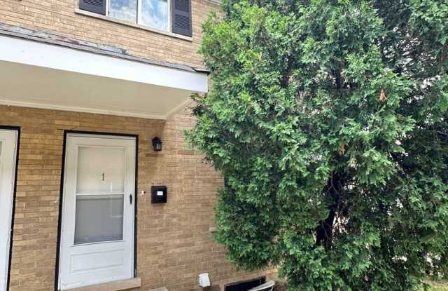 1715 E Roosevelt Road photos photos