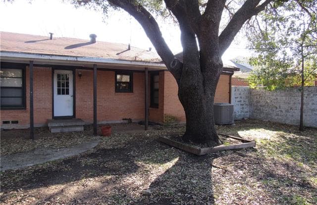 1807 Bradford Street - 1807 Bradford Street, Irving, TX 75061