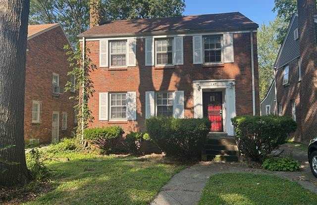 14417 Greenview Road photos photos