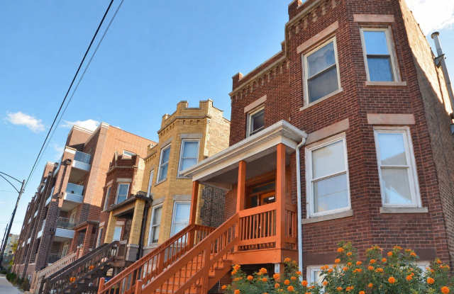 2719 W Belmont Avenue Gallery 1