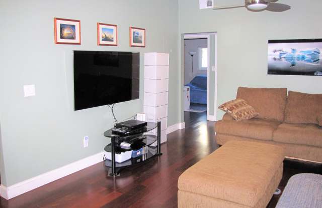 3615 S Hesperides St Gallery 3