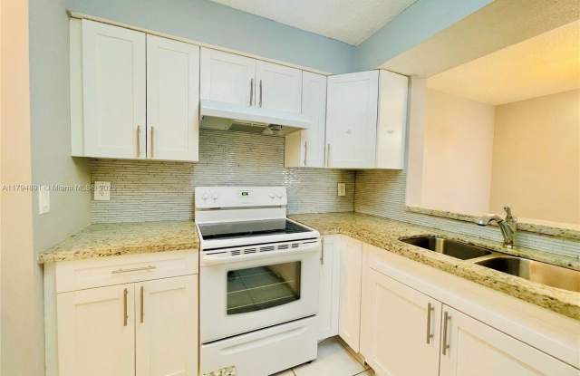 1231 Southwest 46th Avenue photos photos