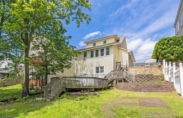 16 E Munson Ave photos photos