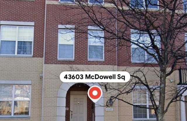 43603 MCDOWELL Square Gallery 1