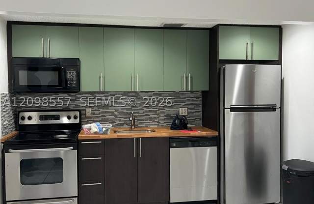 8102 SW 20th Ct Gallery 2