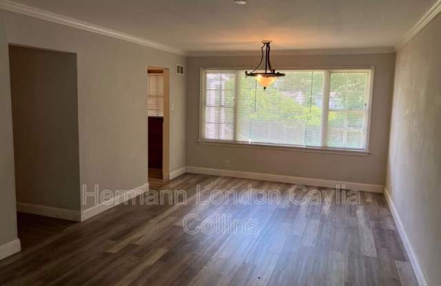 10072 Ashbrook Dr Gallery 3