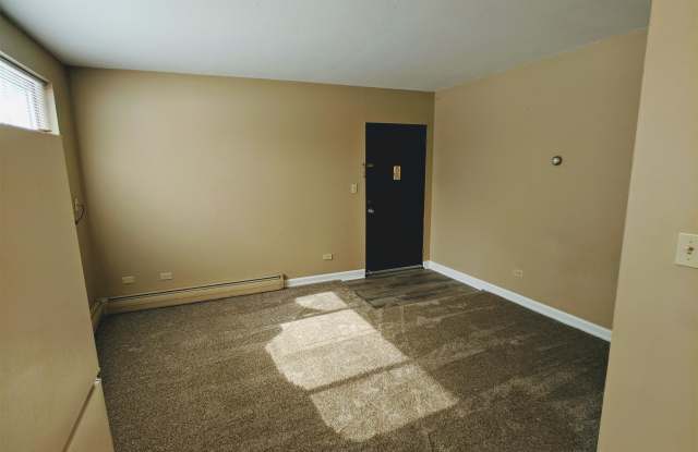 902 Luther Place Apt 2 Gallery 3