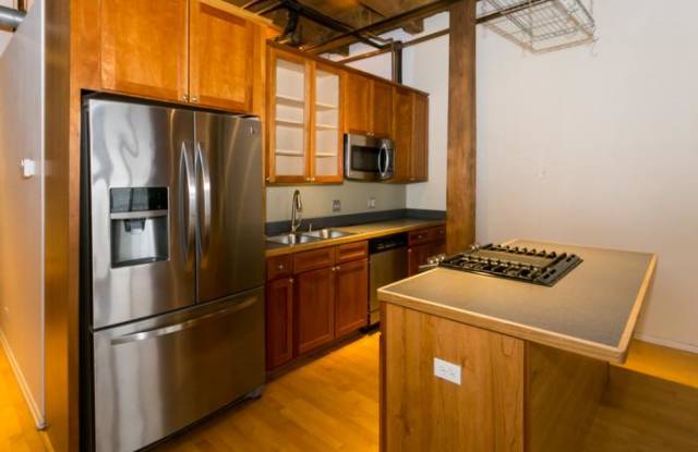 14 Sangamon Gallery 2