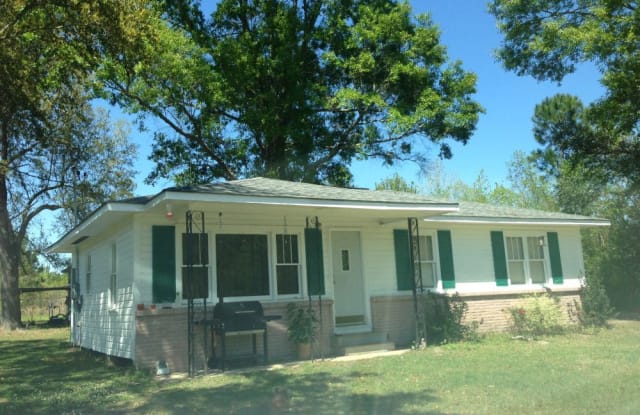 8388 Louise St - 8388 Louise Street, Biloxi, MS 39532