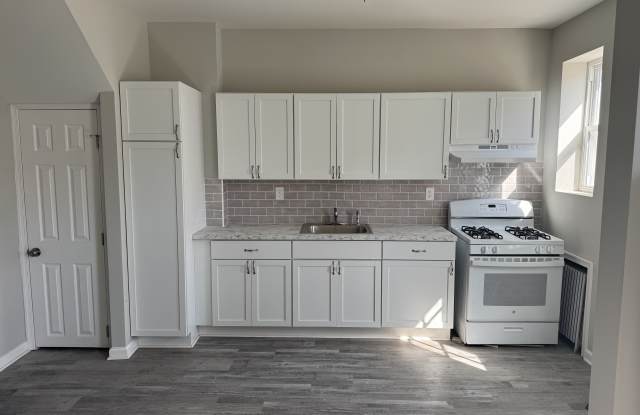 2111 Belair Road photos photos