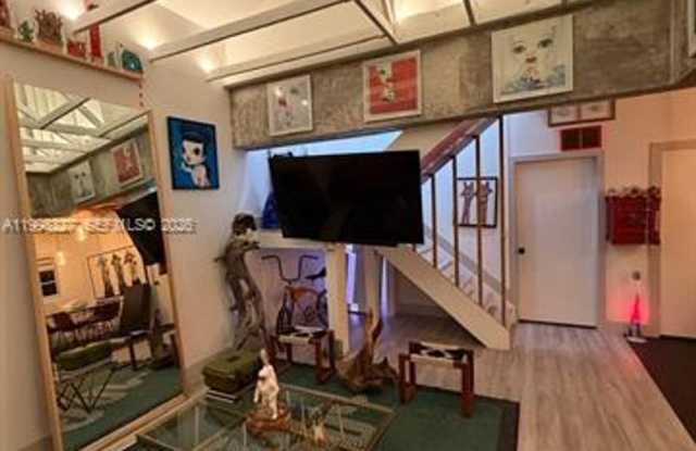 455 NW 19th Ln th 17 MIAMI, FL 33136 photos photos