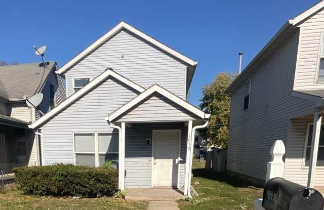 4 bedroom 2 bath Single Home Gallery 1