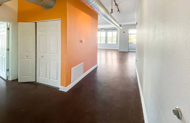 277 N. Broadway Unit 204 Gallery 3