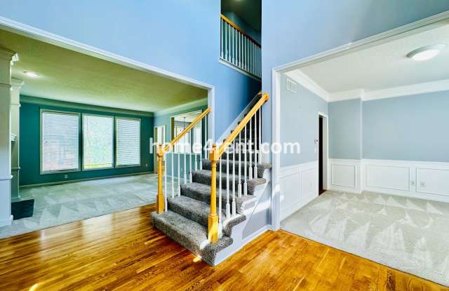 Spacious, 2 Story Home in Blue Valley Schools w/ Updated Kitchen, Fenced Yard, and a Finished Basement! Gallery 4