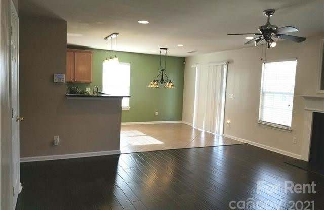 10826 Mountain Springs Drive Gallery 4