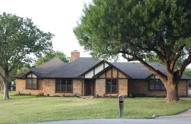 8 Greenfield Way Gallery 2