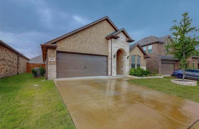 949 Royal Lane photos photos