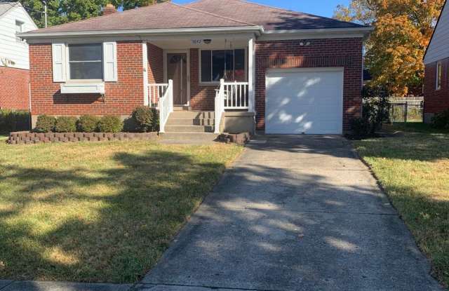 Lovely Ranch Home with Hardwood Floors and Finished Basement in Silverton photos photos Lovely Ranch Home with Hardwood Floors and Finished Basement in Silverton photos photos