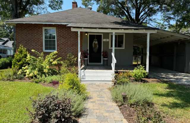 3 Bedrooms, 1 Bathroom - Home in Celanese! photos photos