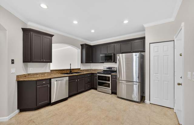 2213 Oakmont Drive photos photos