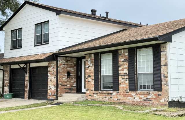 838 Lawrence St photos photos