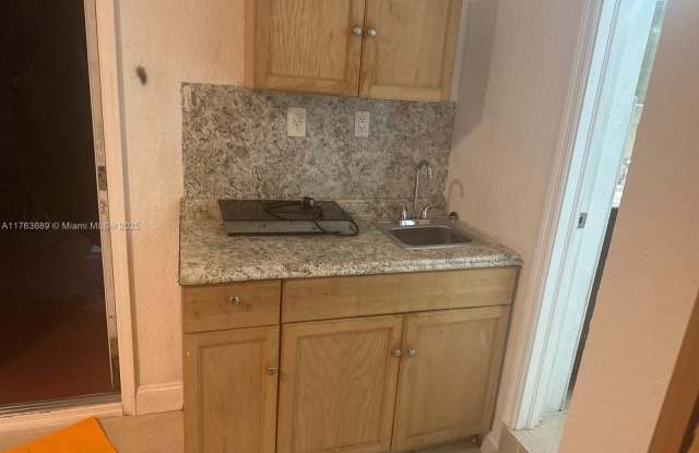 3701 SW 32nd Ave - 3701 Southwest 32 Avenue, West Park, FL 33023