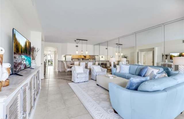 9380 Gulf Shore Dr Gallery 3