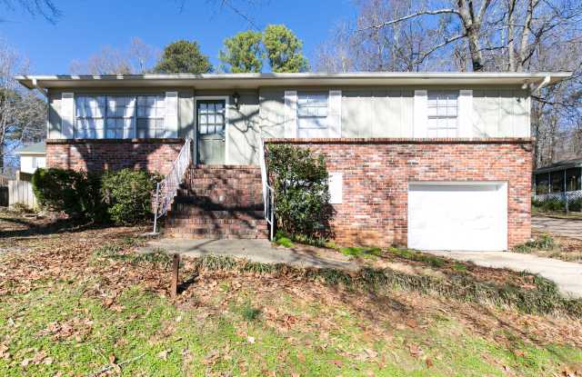 4524 Oak Dr - 4524 Oak Drive, Pinson, AL 35126