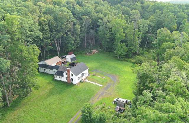 820 Valley Falls Road Gallery 3