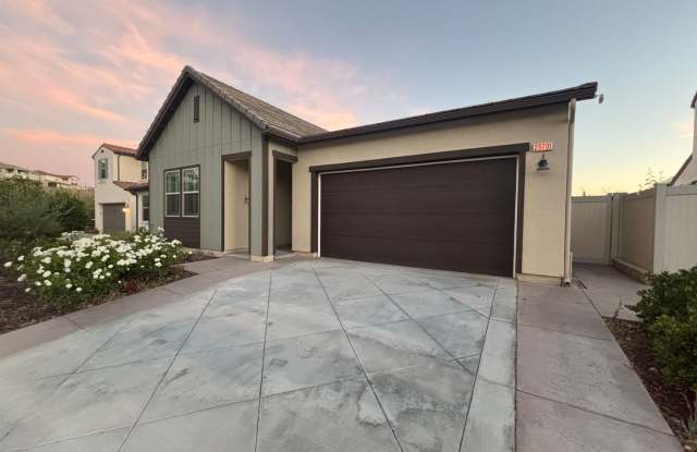 4-Bedroom Home with Community Amenities  Big Views in Santa Clarita! photos photos