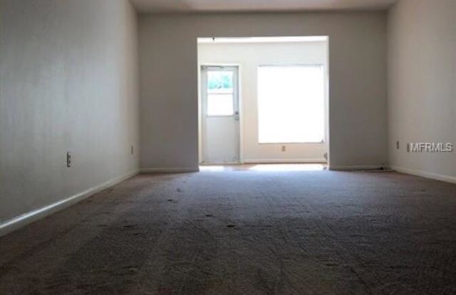 1682 S LAKE AVENUE Gallery 2