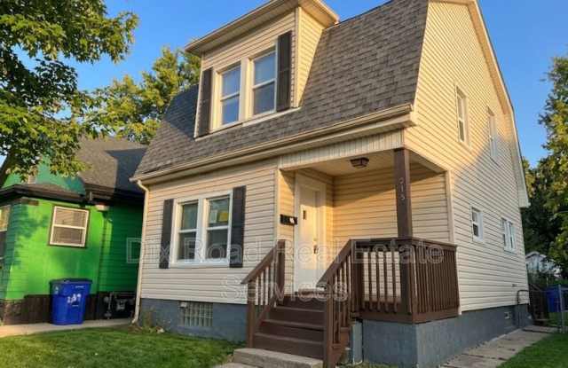 215 S Hedges Street Gallery 1