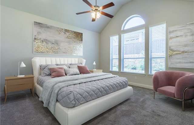1235 Canyon Gallery 3
