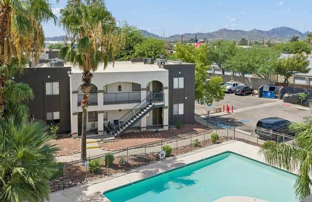 Juniper Canyon Apartments Gallery 1